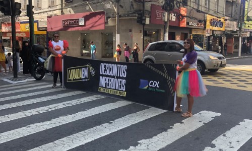 CDL Barra Mansa fortalece campanha de Dia dos Pais com Liquida BM e sorteios de vales-compra